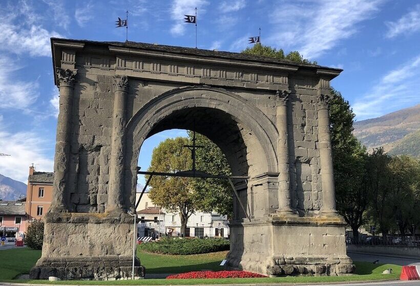 Отель Edelweiss