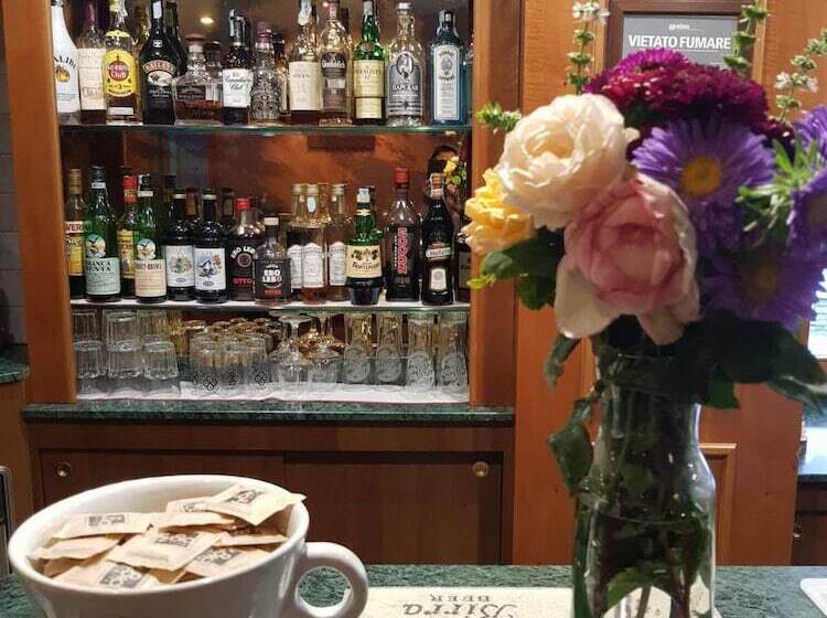 Отель Edelweiss