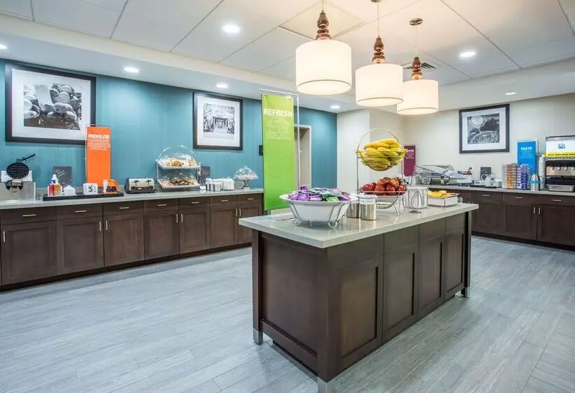 ホテル Hampton Inn & Suites Yonkers   Westchester