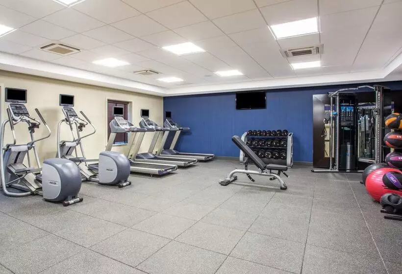 ホテル Hampton Inn & Suites Yonkers   Westchester