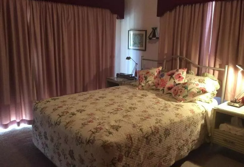 هتل Kadina Bed Breakfast