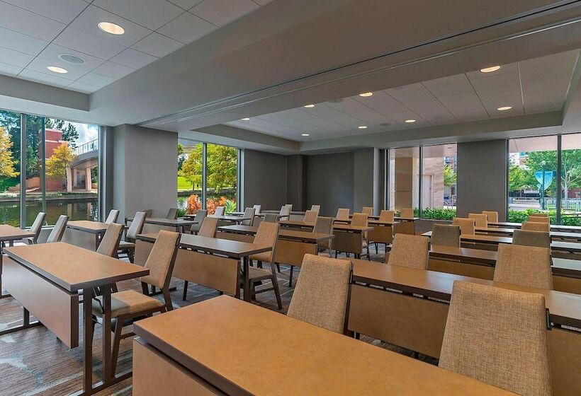 בית מלון כפרי The Westin At The Woodlands