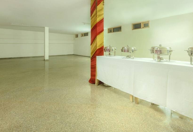 ホテル Treebo Aambson View