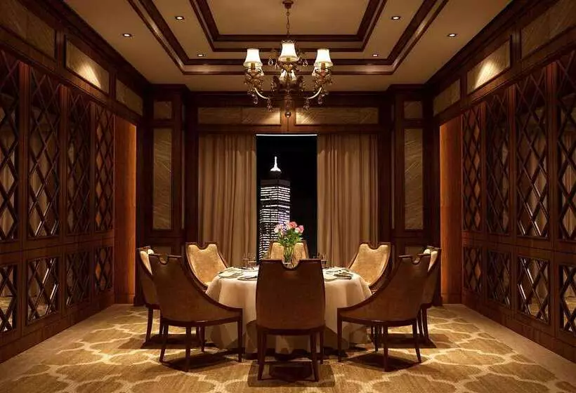 Hotelli Wyndham Legend Halong