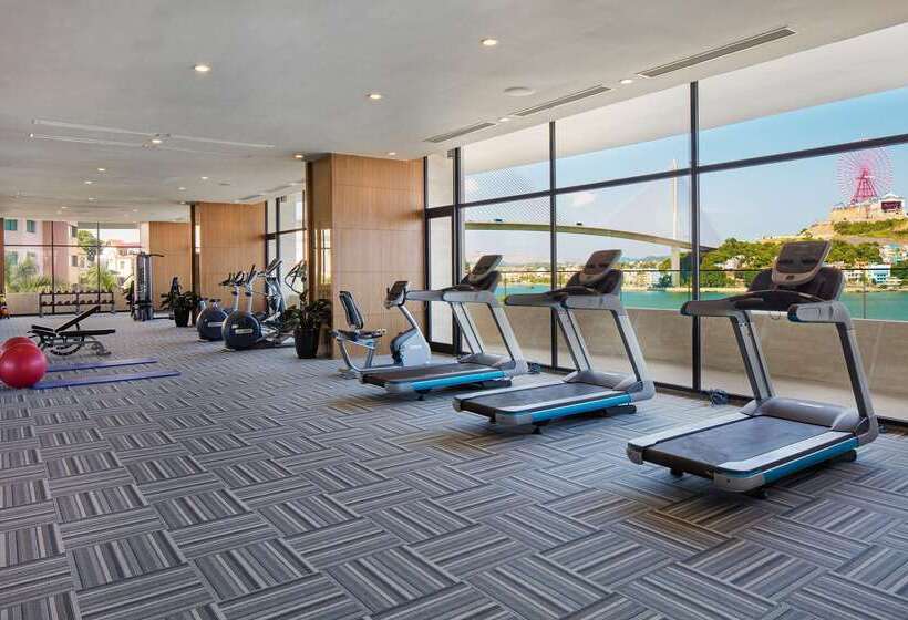 Hotel Wyndham Legend Halong