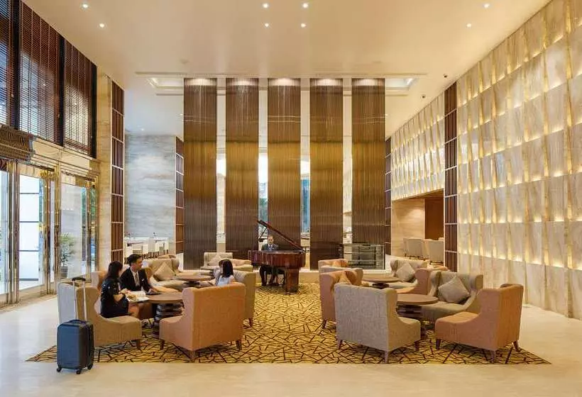 Hotelli Wyndham Legend Halong