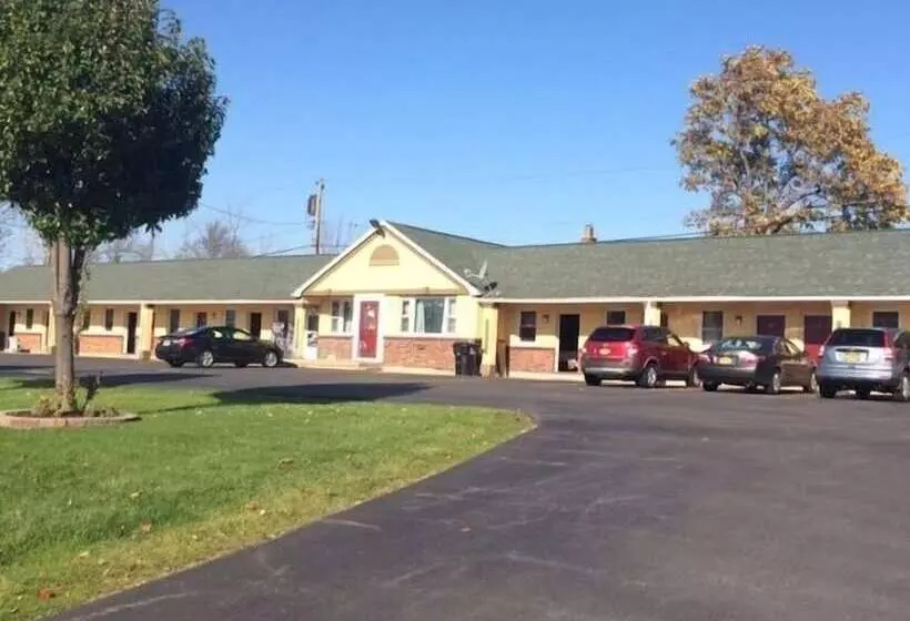 モーテル Budget Inn Tonawanda
