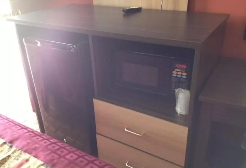 モーテル Budget Inn Tonawanda