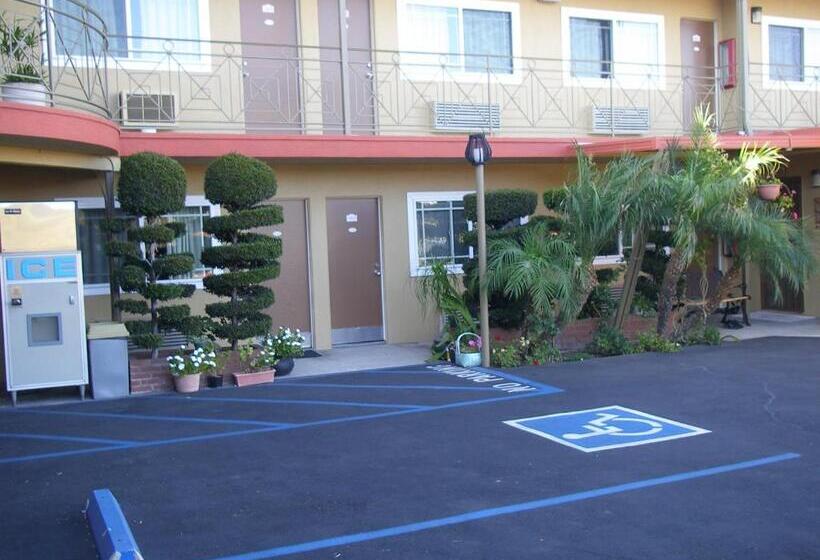 모텔 Fullerton Lodge