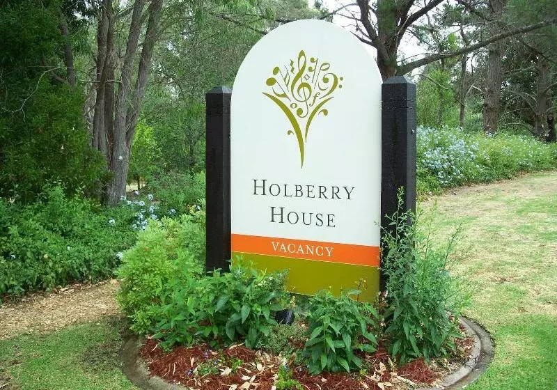 ペンション Holberry House