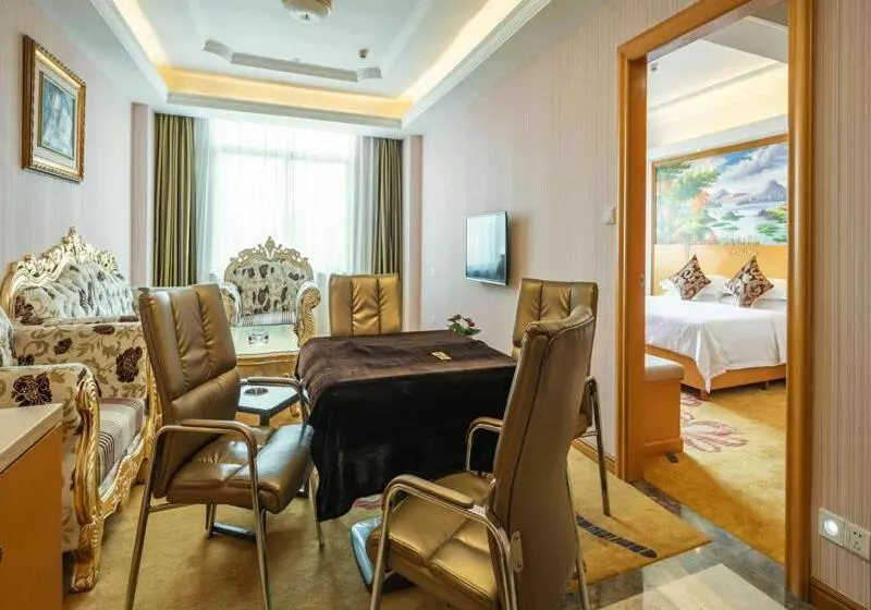 Vienna Hotel Banxuegang Road