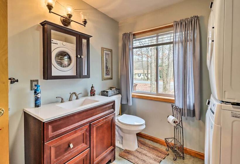 Game Room & Lake Access: Albrightsville Home!