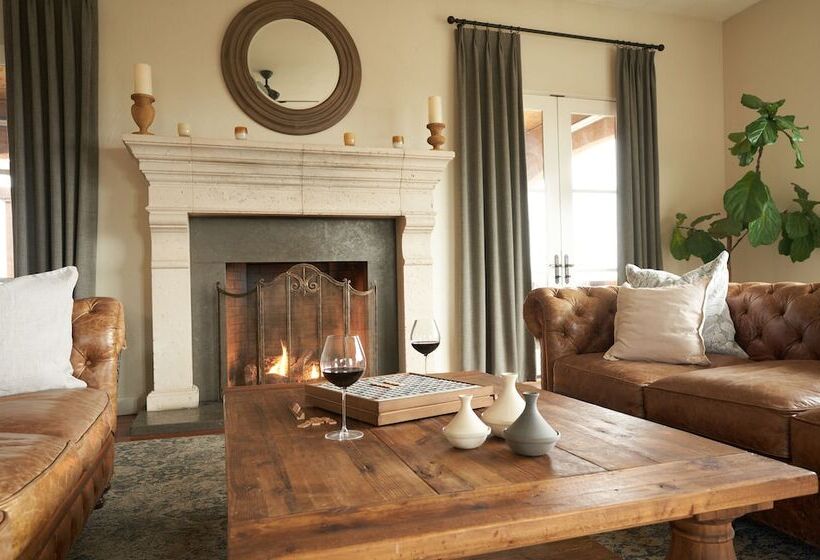 Bed and Breakfast Black Walnut Inn & Vineyard