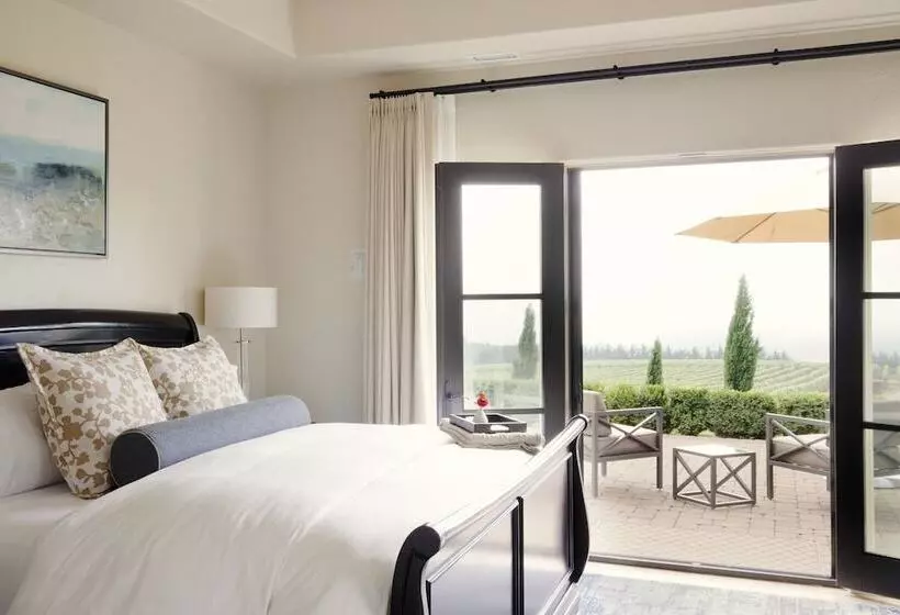 Aamiaismajoitus (B&B) Black Walnut Inn & Vineyard