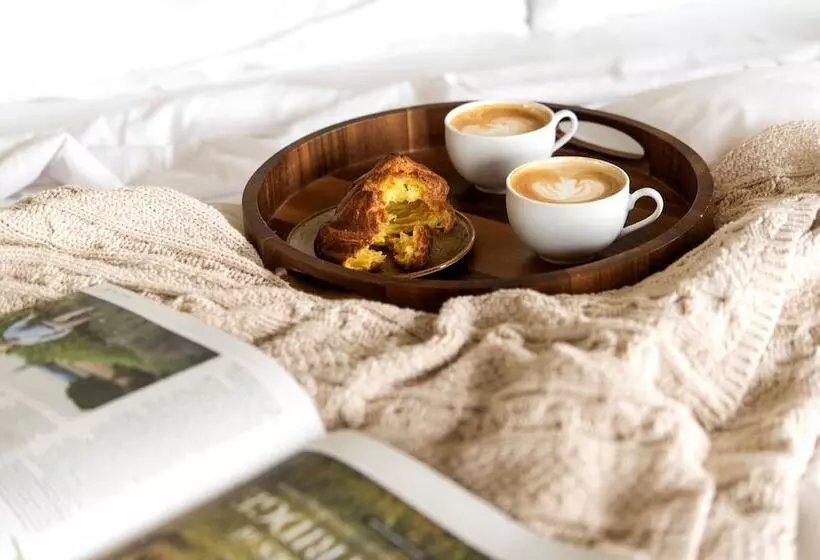 Aamiaismajoitus (B&B) Black Walnut Inn & Vineyard