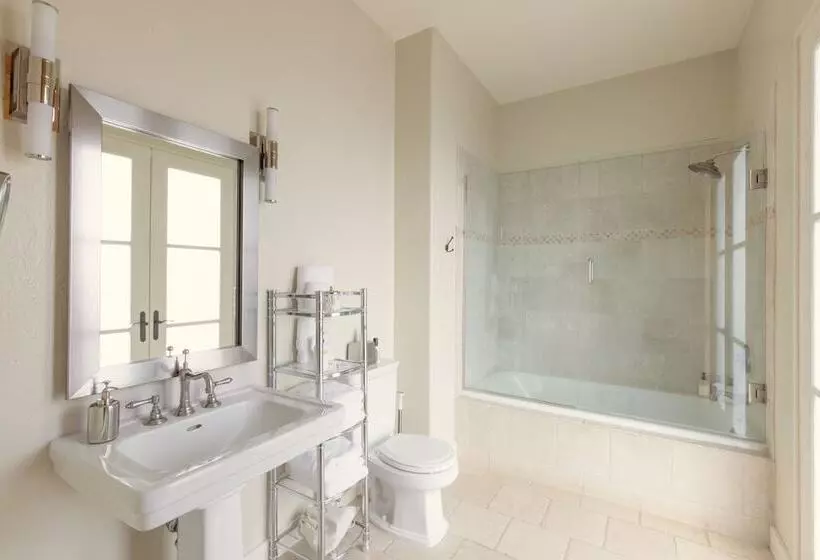 Aamiaismajoitus (B&B) Black Walnut Inn & Vineyard