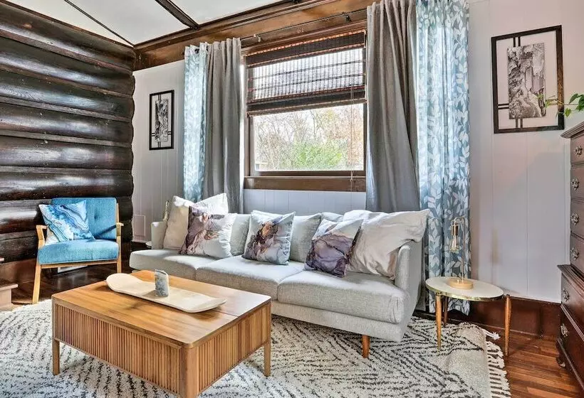 Calming Shenandoah Valley Cabin W/ Hot Tub!