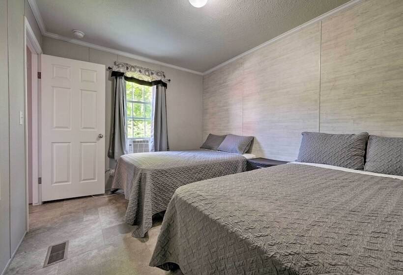 Cassopolis Cabin W/ On Site Fishing Pier!