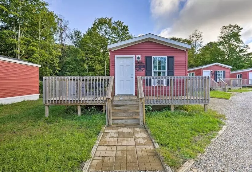 Cassopolis Cabin W/ On Site Fishing Pier!