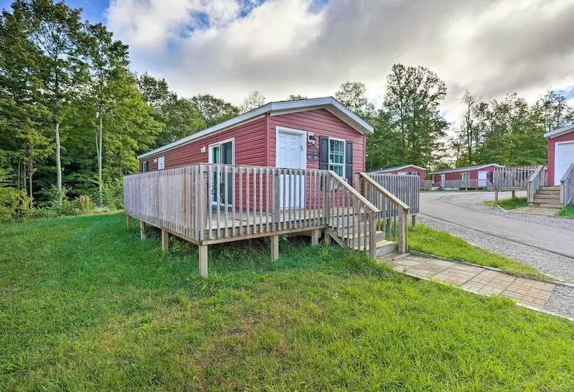 Cassopolis Cabin W/ On Site Fishing Pier!