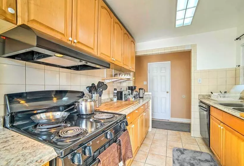 Pet Friendly Santa Clara Home: 6 Mi To San Jose!