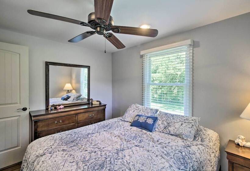 Cozy Cabin W/ Patio On Craig Creek: Pets Ok!