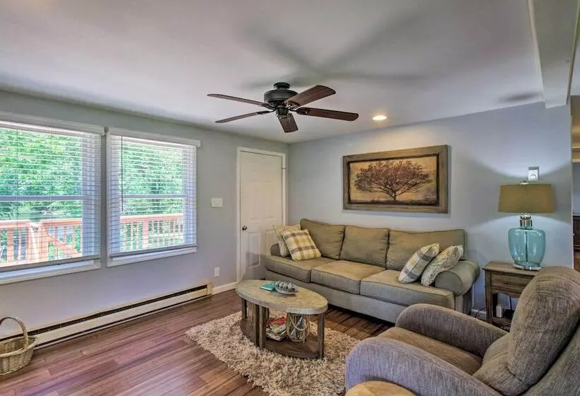 Cozy Cabin W/ Patio On Craig Creek: Pets Ok!