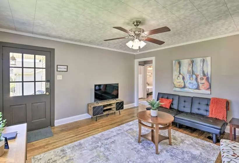 Cozy Cottage Near Dtwn Dining, Walk To Casino