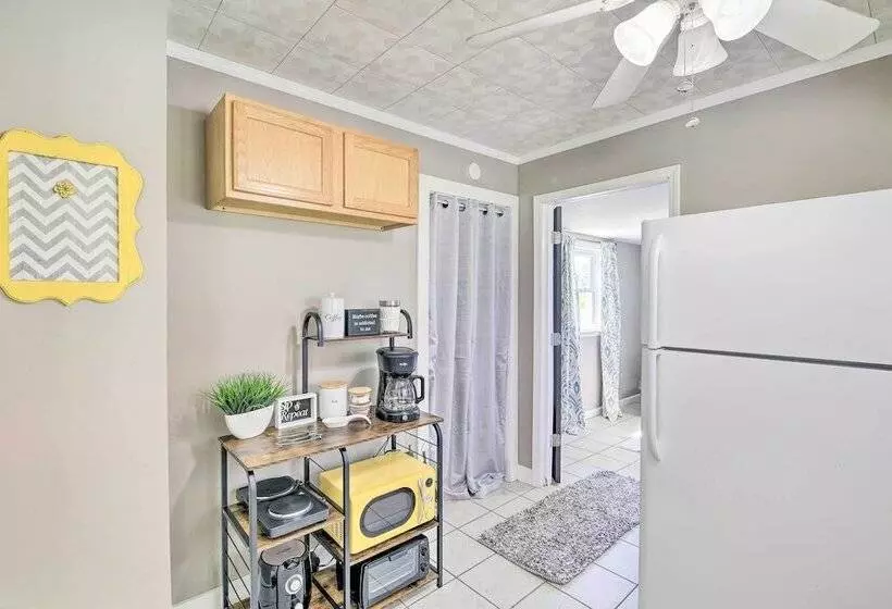 Cozy Cottage Near Dtwn Dining, Walk To Casino