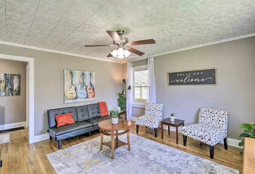 Cozy Cottage Near Dtwn Dining, Walk To Casino