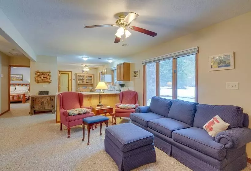 Cozy Cottage W/ Sunroom   Walk To Higgins Lake!