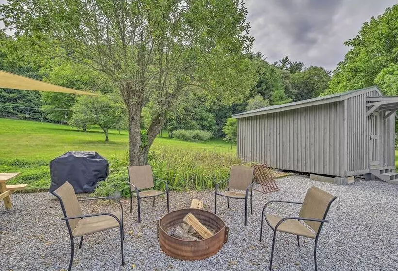 Damascus Cottage W/ Fire Pit   1 Mi To Trails