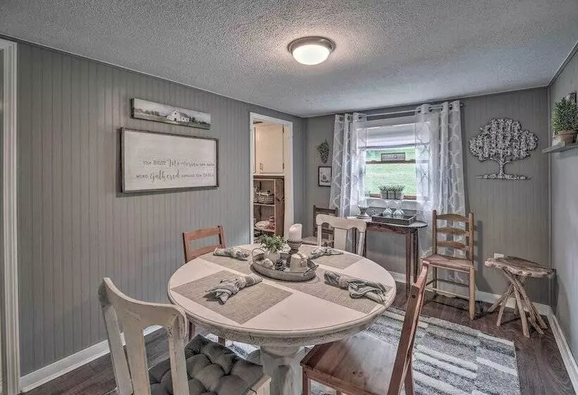 Damascus Cottage W/ Fire Pit   1 Mi To Trails