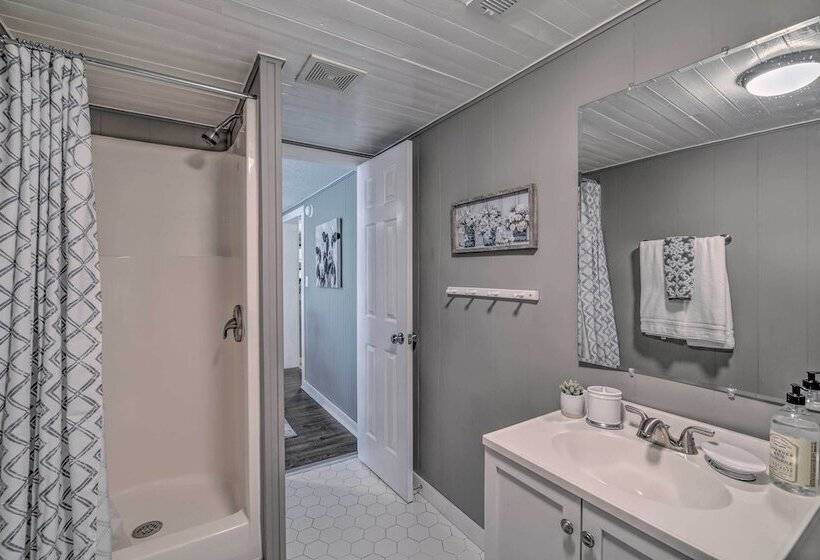 Damascus Cottage W/ Fire Pit   1 Mi To Trails