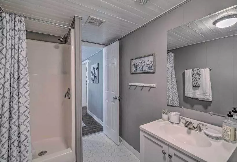 Damascus Cottage W/ Fire Pit   1 Mi To Trails