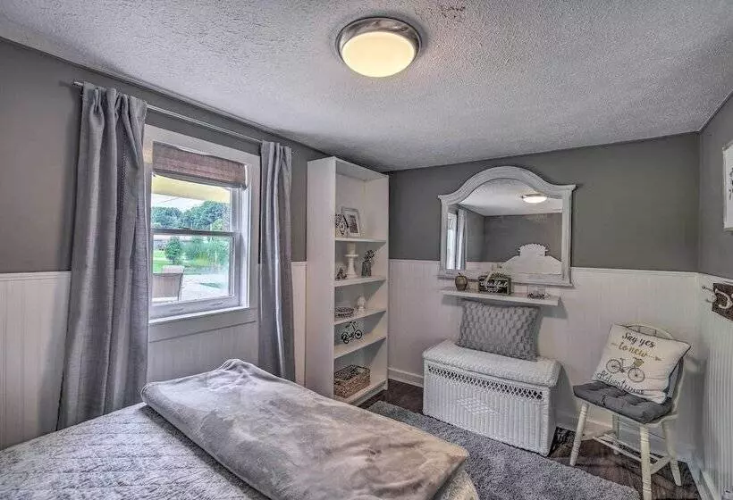 Damascus Cottage W/ Fire Pit   1 Mi To Trails