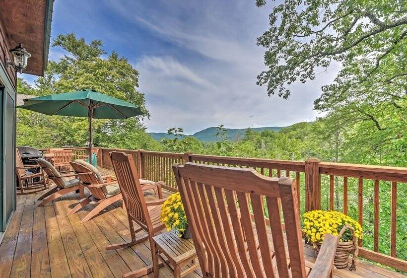 Dream Catcher: Luxe Cabin W/ Large Deck + Mtn View