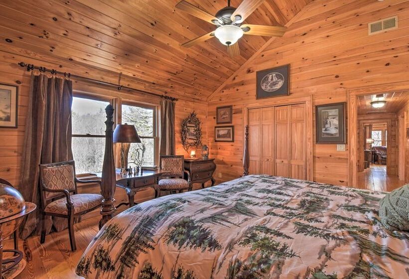 Dream Catcher: Luxe Cabin W/ Large Deck + Mtn View