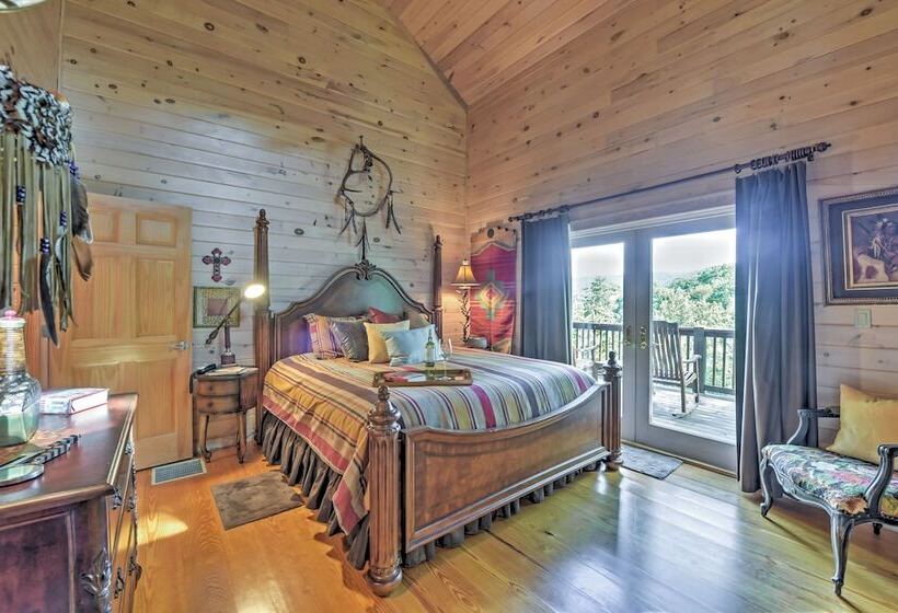 Dream Catcher: Luxe Cabin W/ Large Deck + Mtn View
