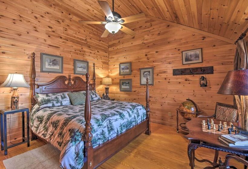 Dream Catcher: Luxe Cabin W/ Large Deck + Mtn View