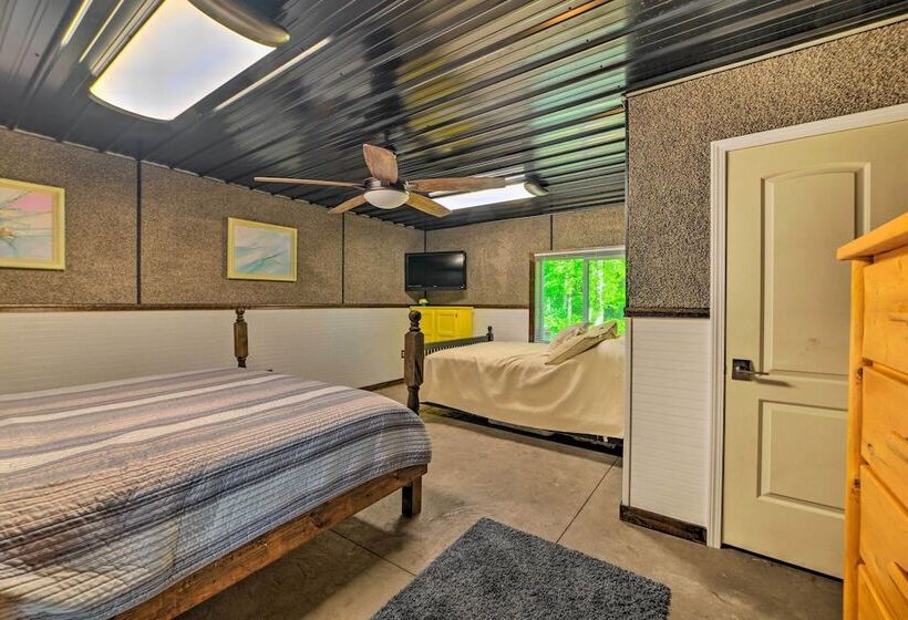 Family Leatherwood Resort Cabin W/ Fire Pit!