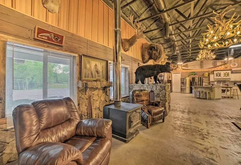 Family Leatherwood Resort Cabin W/ Fire Pit!