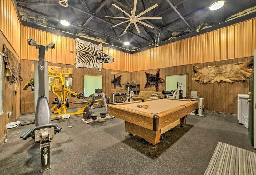 Family Leatherwood Resort Cabin W/ Fire Pit!