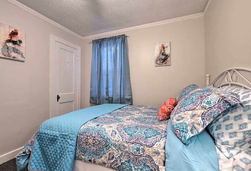 Gulfport Home W/ Deck & Grill, Walk To Beach!