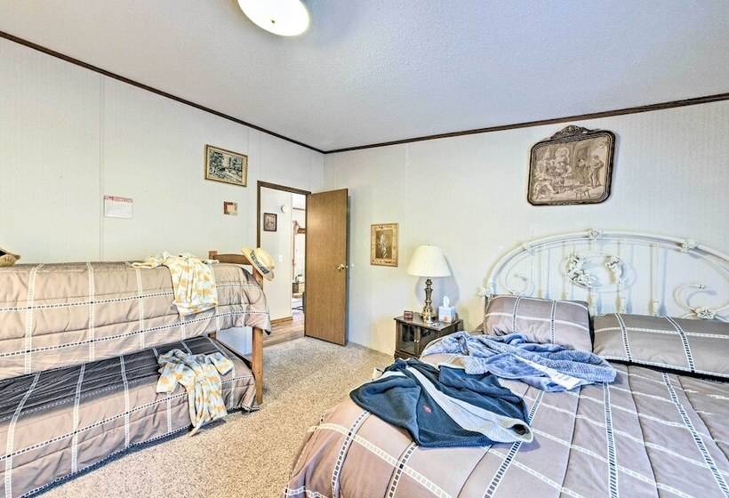 Haven In The Woods W/ 150 Acres, 2 Ponds