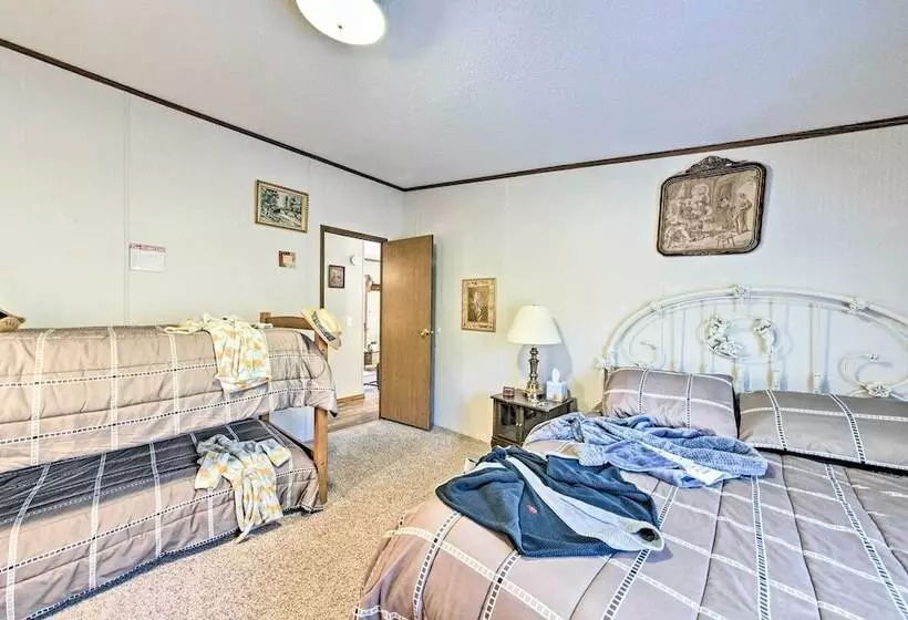 Haven In The Woods W/ 150 Acres, 2 Ponds