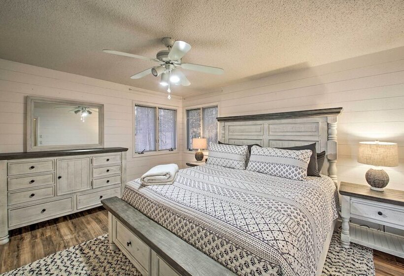 15 Mi To Hot Springs Nat L Park: Home W/ Fire Pit!