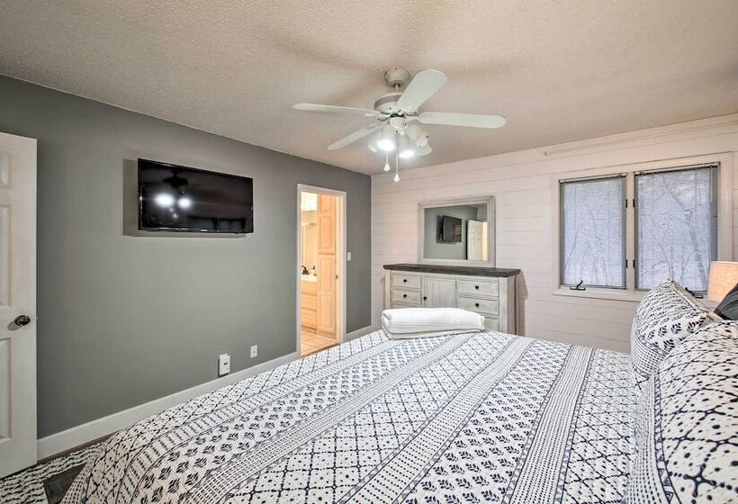 15 Mi To Hot Springs Nat L Park: Home W/ Fire Pit!