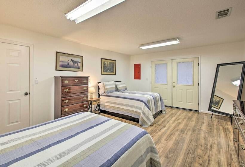 15 Mi To Hot Springs Nat L Park: Home W/ Fire Pit!