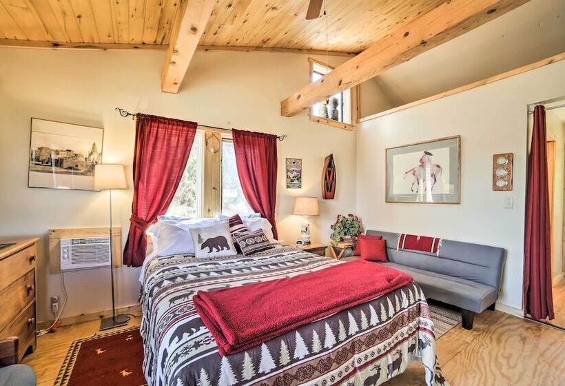 Idyllic Dolores Cabin W/ Fire Pit & Lake Views!